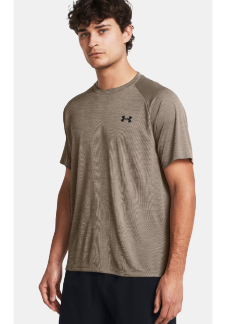 Camiseta de manga corta con textura UA Tech™ para hombre