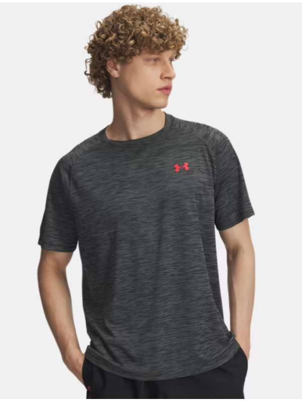 Camiseta de manga corta con textura UA Tech™ para hombre