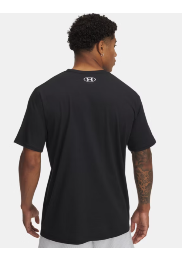 Camiseta de manga corta UA Camo Chest Stripe para hombre