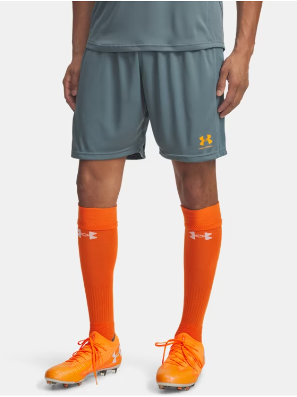 Pantalón corto UA Challenger Knit para hombre