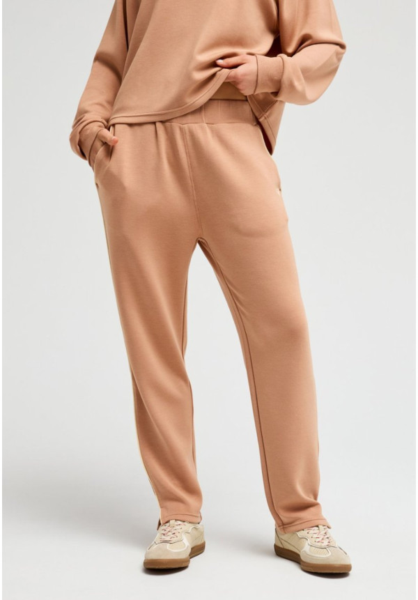 Rise & Vibe Sweet Pantalones deportivos de pierna ancha Marrón Mujer